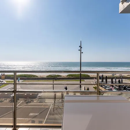 アパート Plage: 6 Pers. Avec Balcon Et Parking - Fr-1-50-114